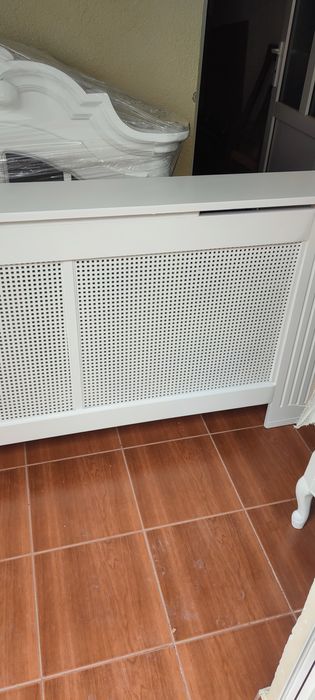 Masca calorifer noua din lemn masiv cu elemente mdf