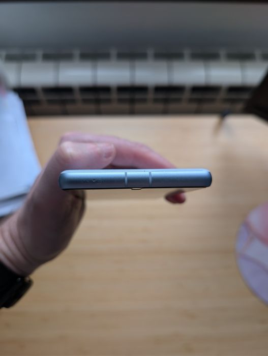 Vând Google Pixel 7a