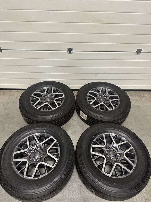 Jante NOI 18 ORIGINALE JEEP Wrangler Rubicon Gladiator 255/70/18 Sahar