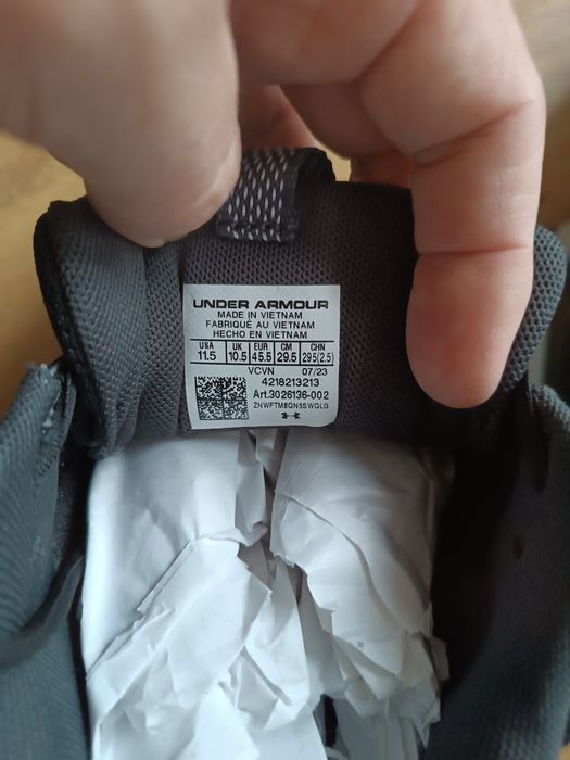 Маратонки Under Armour 45.5