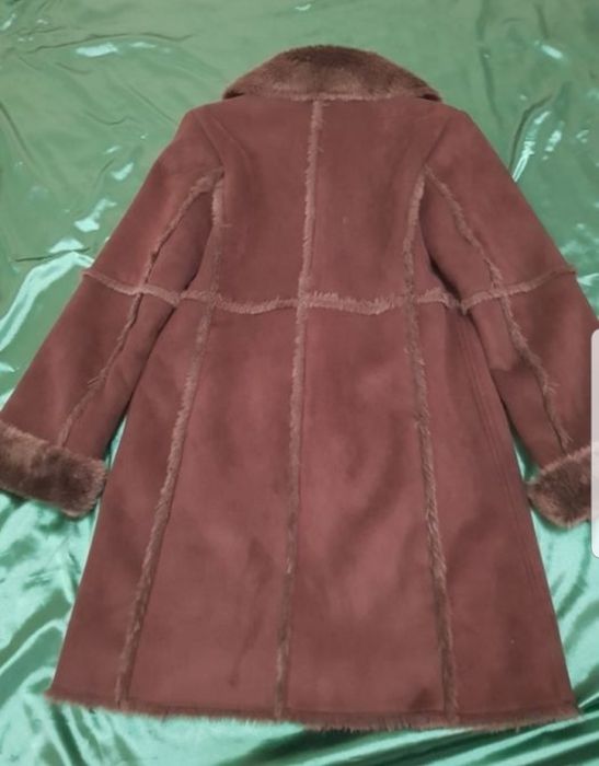 Продам женскую дубленку
