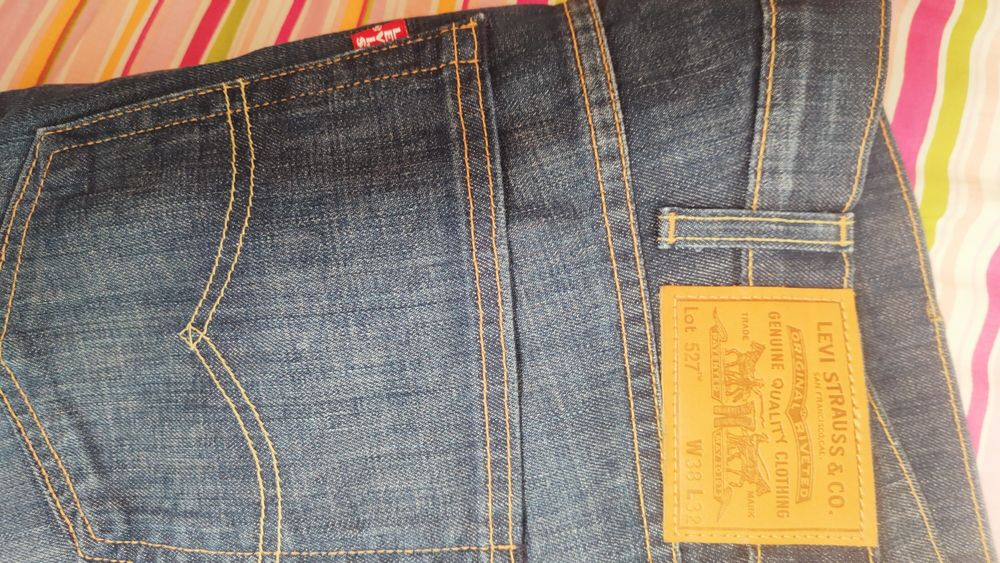 Blugi Levis noi 38/32, 34/32