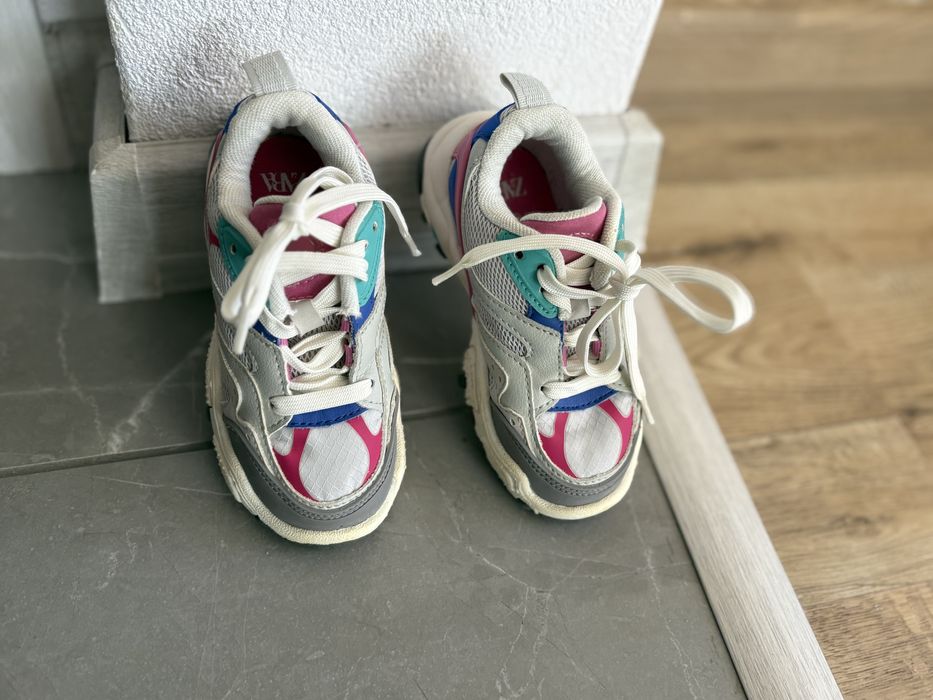 Маратонки  “Зара”