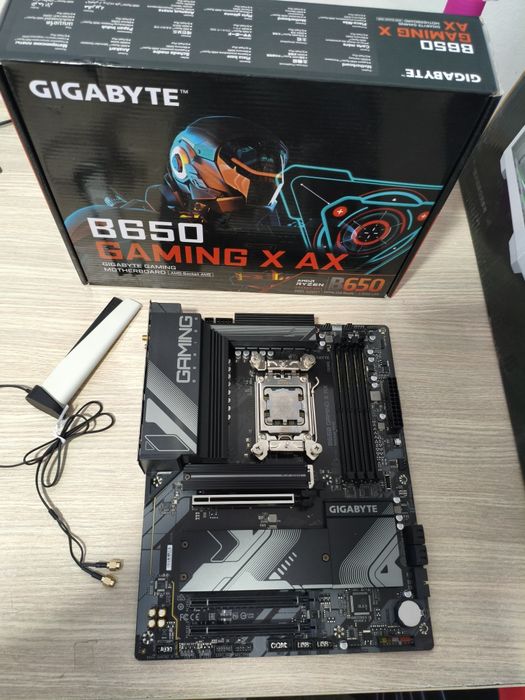 Мощный комплект Ryzen 7 7700x B650 Gigabyte Ax WiFi gaming