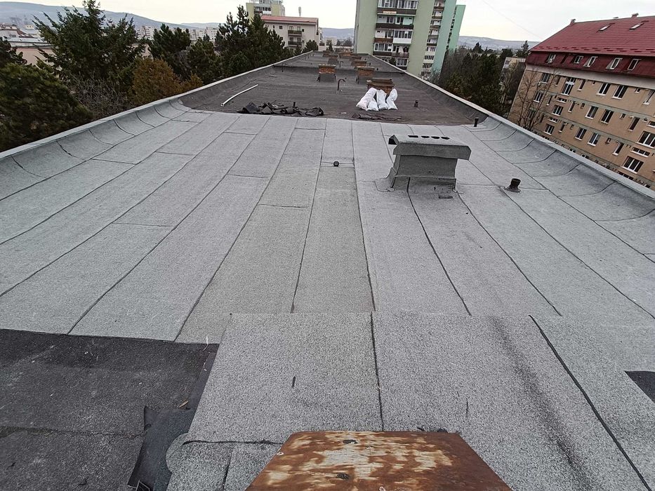 HidroIzolatii - cum trebuie  cu experienta de 14ani.