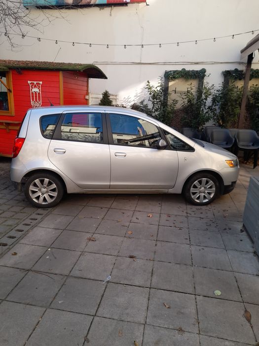 Vând masina Mitsubishi Colt