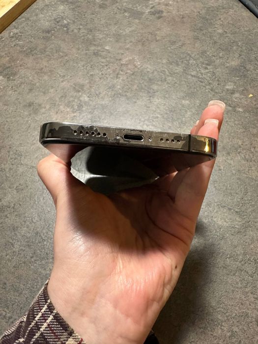 iPhone 12 Pro Max 12