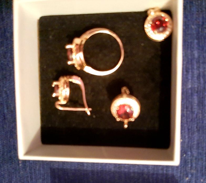 Продаю набор серги