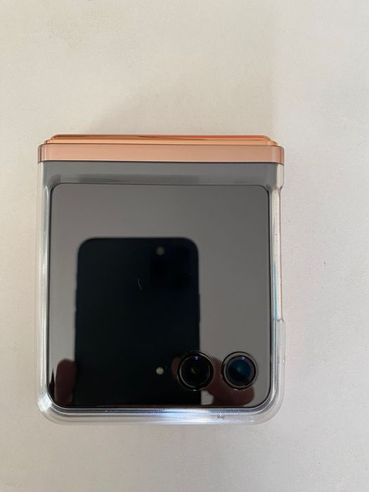 Motorola Razr 40 Ultra (Като нов)