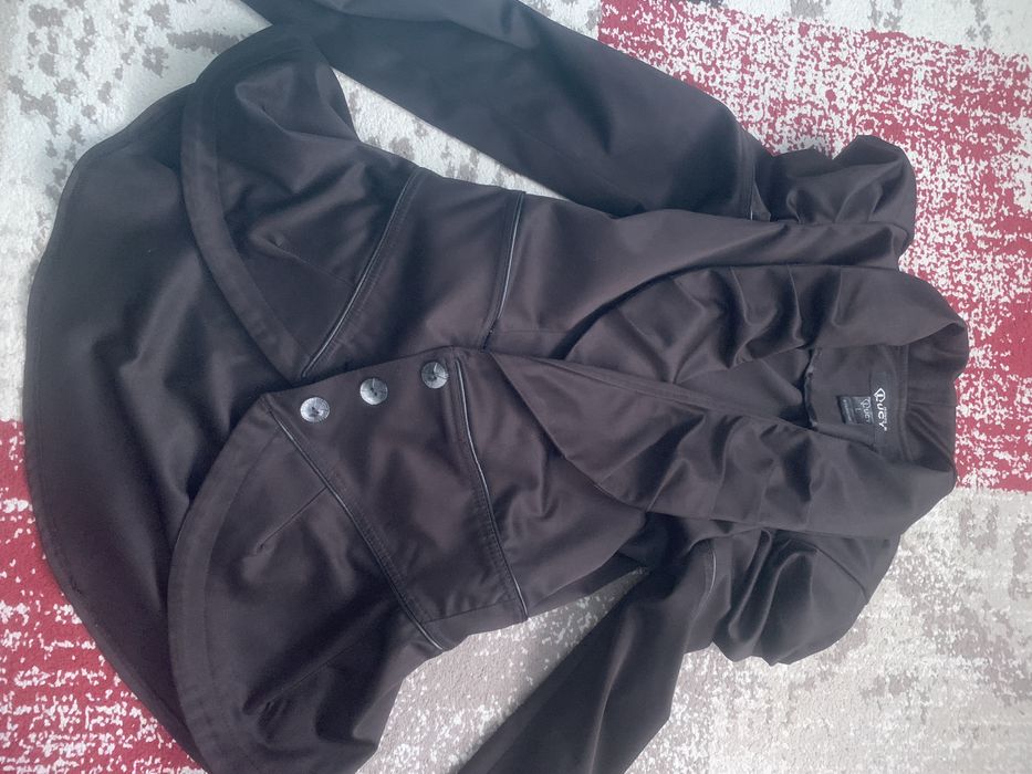 Дрехи-Алеса,Юнона,Луси