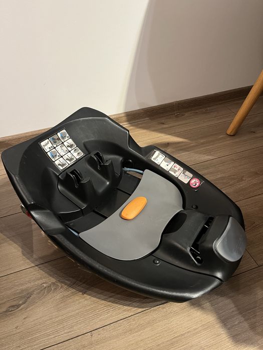 Cybex cloud q + base q fix + адаптери кош за кола с основа