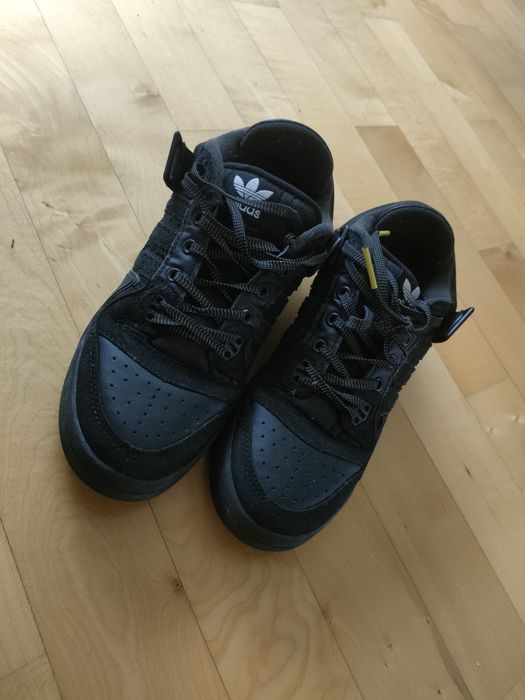 Adidas Forum Buckle Low x Bad Bunny Triple Black GW0266 mărime 38 / 6.5US /