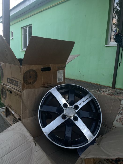 Продам литые диски R14 DYNAMITE  хорошее состояние