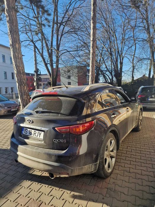 Infiniti QX70 3.0d