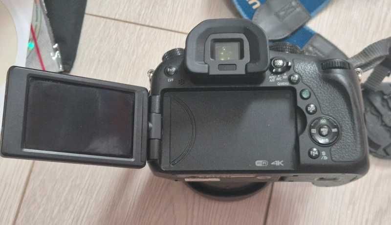 Panasonic Lumix FZ1000 Aparat Foto