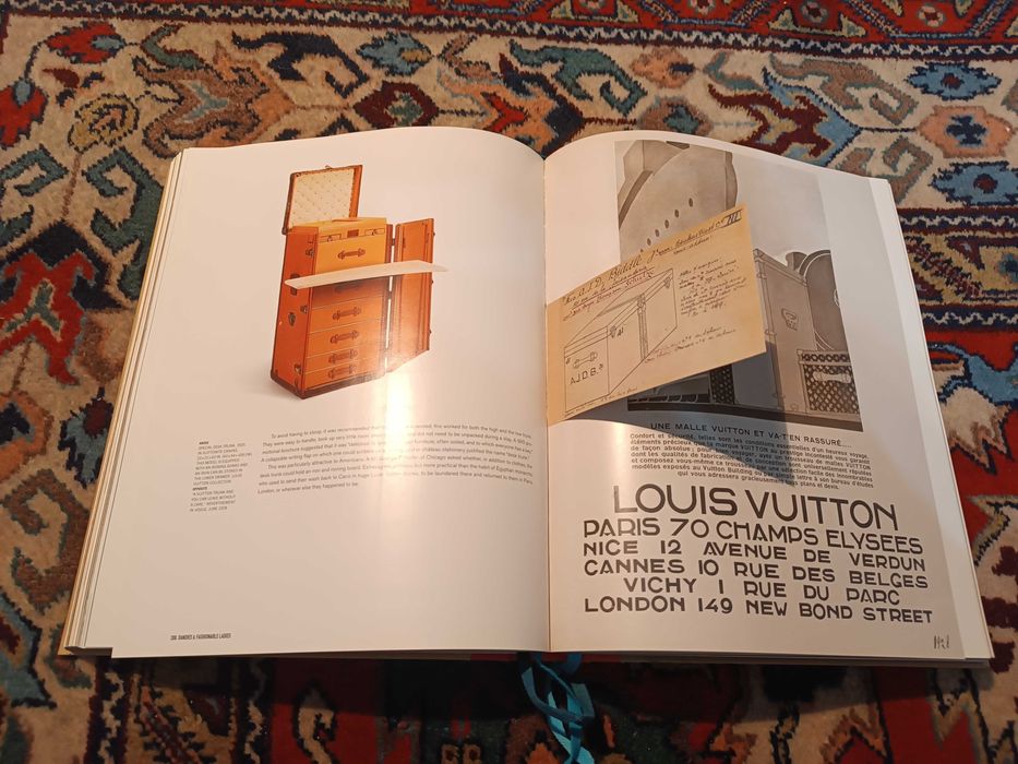 Чемоданы Луи Ветон Louis Vuiton - 100 Legendary Trunks