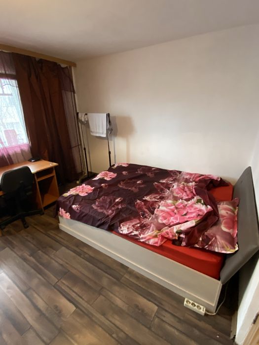 Proprietar inchiriez apartament cu 1 camera in zona Complexului / 38Mp
