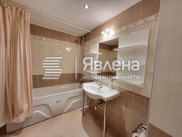 Продава се Тристаен апартамент в к.к. Слънчев бряг - 128 кв.м за 1172 €/кв.м - Снимка #11