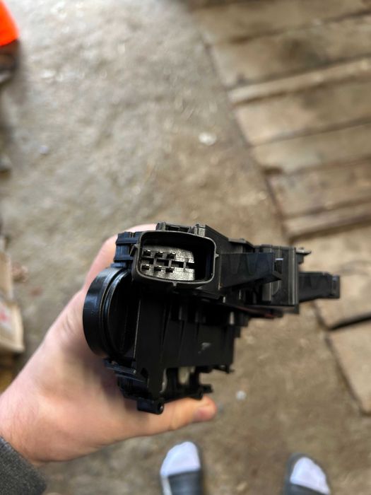 Ключалка задна дясна врата Fiat Croma 2006