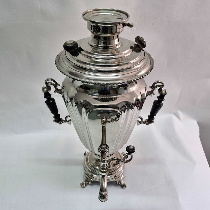 Liquid Money vinde - Samovar Rusesc argintat, fabricat în 1865