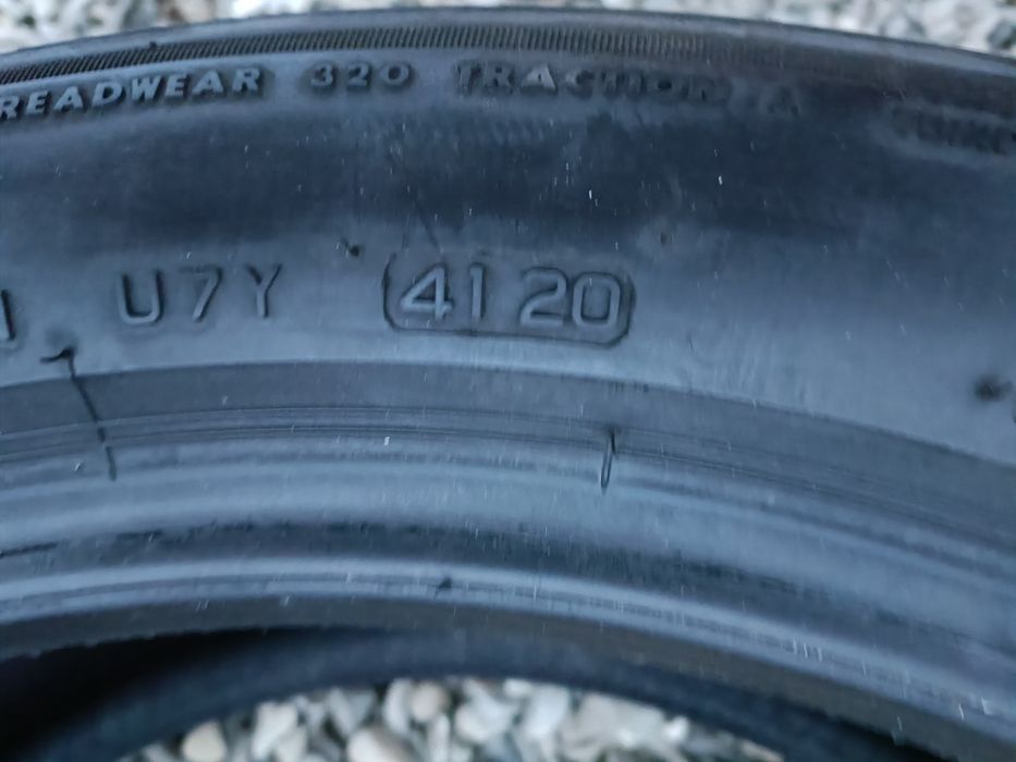 225 50 R18 Bridgestone DOT20 - VARA