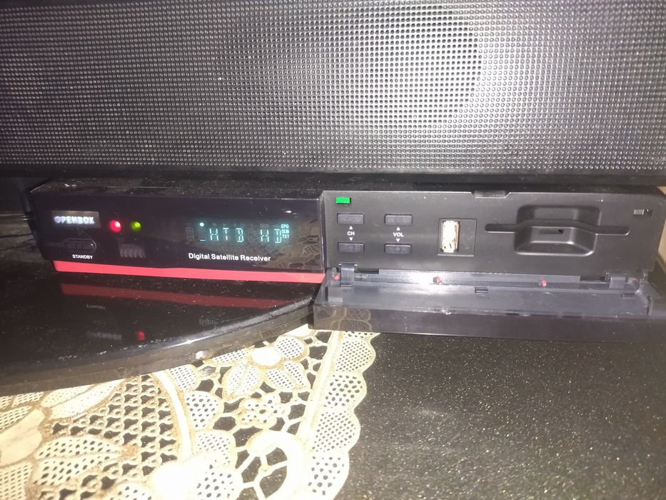 Продам ресивер Openbox F4 HD