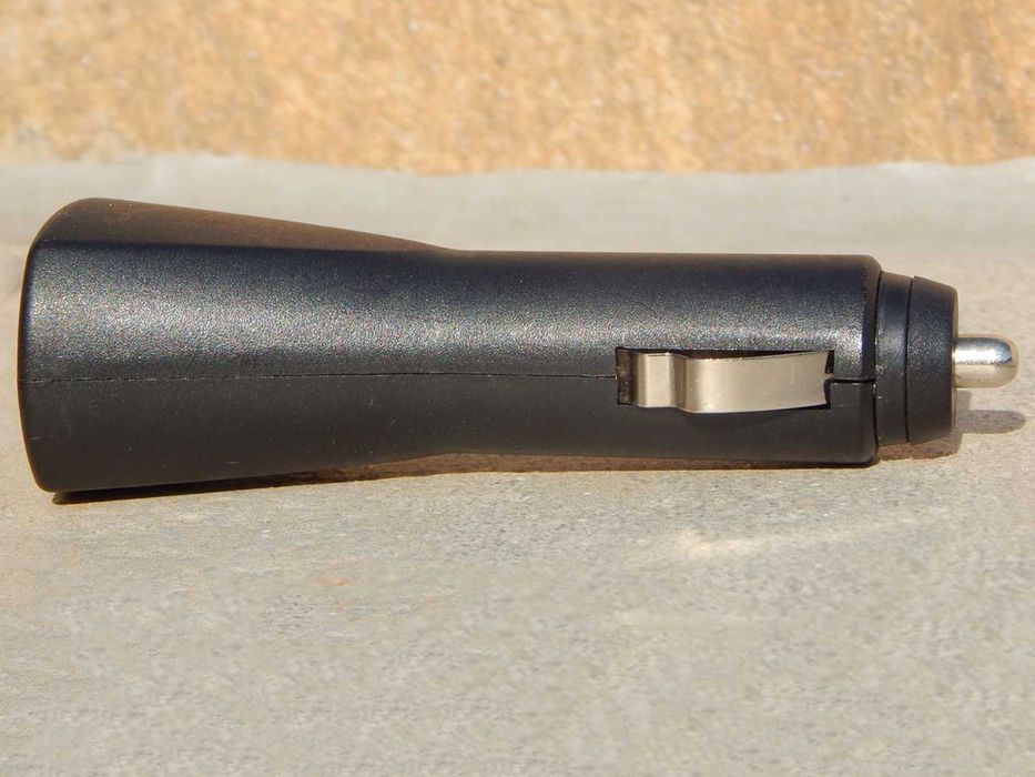 Incarcator adaptor alimentator autoturisme USB 2.0 utilizat