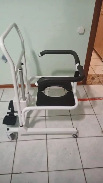 Кресло для инвалидов продам срочно