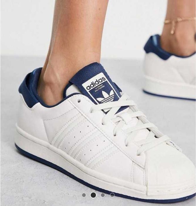 Дамски спортни обувки  ADIDAS SUPERSTAR  PARLEY размер  EU 38 2/3