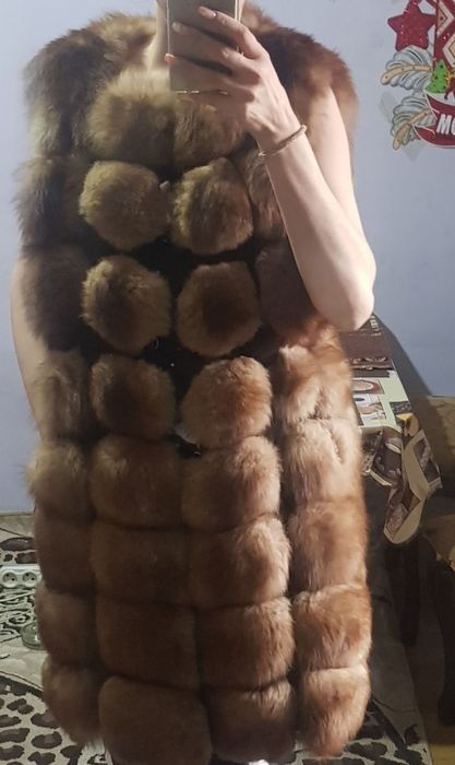 Шикарная песцовая безрукавка длинная одета пару раз читайте ниже