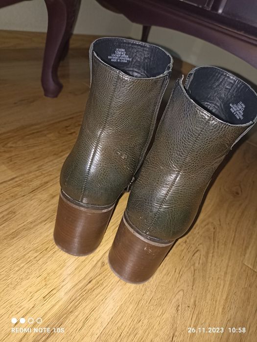 Полусапожки женские, кожаные 42-размера