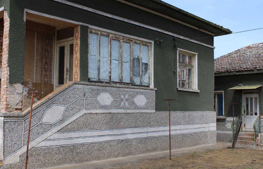 ПРОДАВА СЕ ПРОСТОРЕН ИМОТ БЛИЗО ДО ВИДИН!
