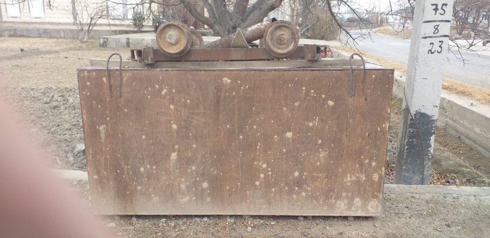 Бочка. Курилишларга сув ишид килса булади. Еки Дизел ёкилги саклашга