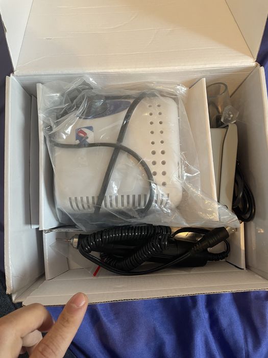 Маникюрная машинка Strong 210