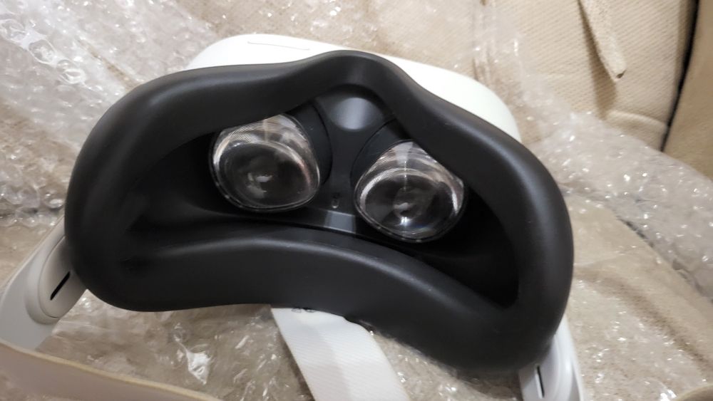 Каска за виртуална реалност Oculus Quest 2 256GB vr meta