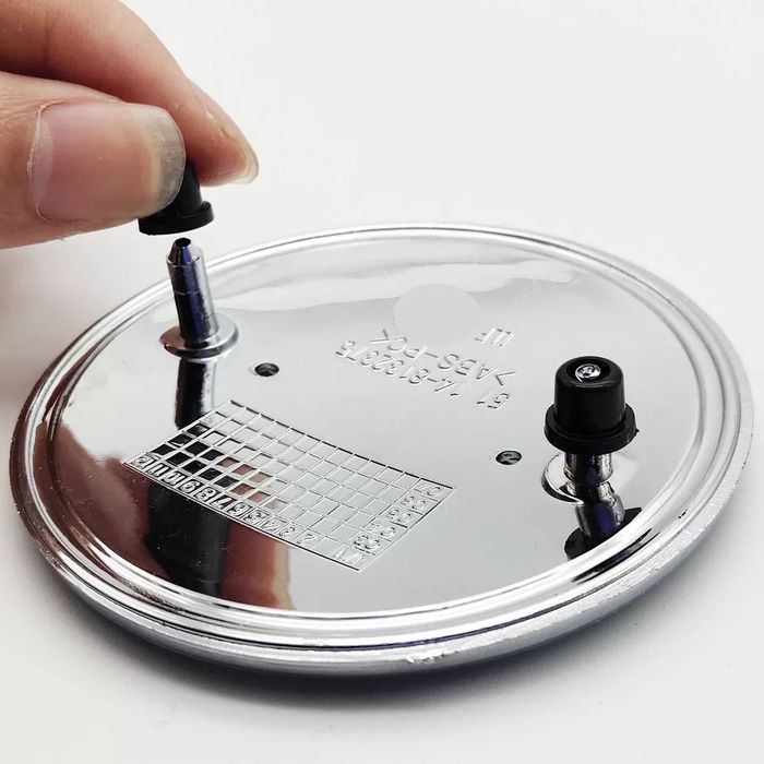 Емблема за волан 45мм Е36 Е39 Е46 Е60 Е61 Е65 Е90 Е91 Х1 Х2 Х3 Х5 Х6