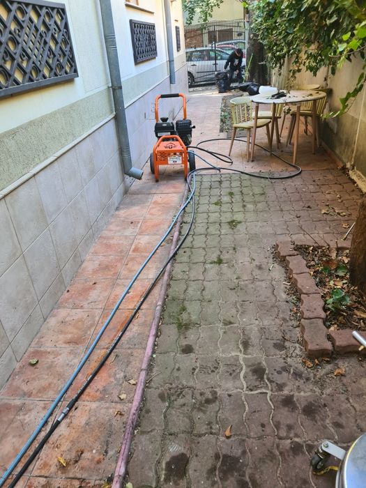 Spălare și curățare profesionala de pavele, fațade terase beton