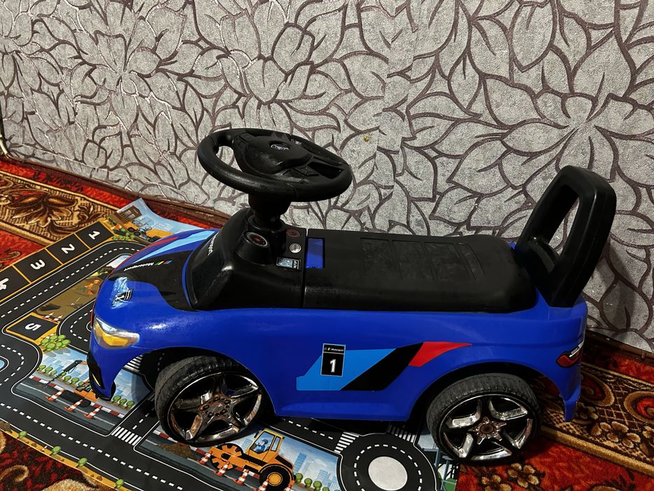 Продам машинку