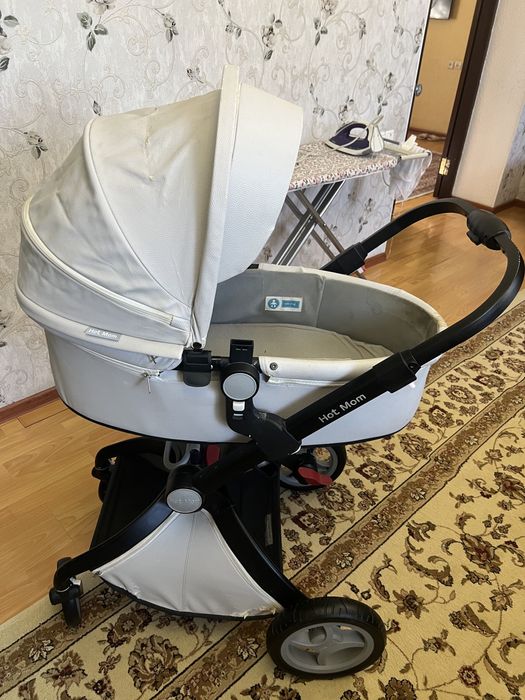 Продам Hot Mom коляску
