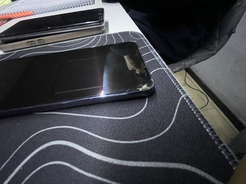 Самсунг с21 256гб в хорошем состоянии