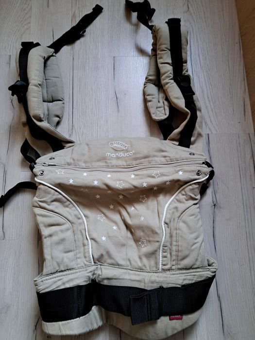 Sistem de purtare Manduca