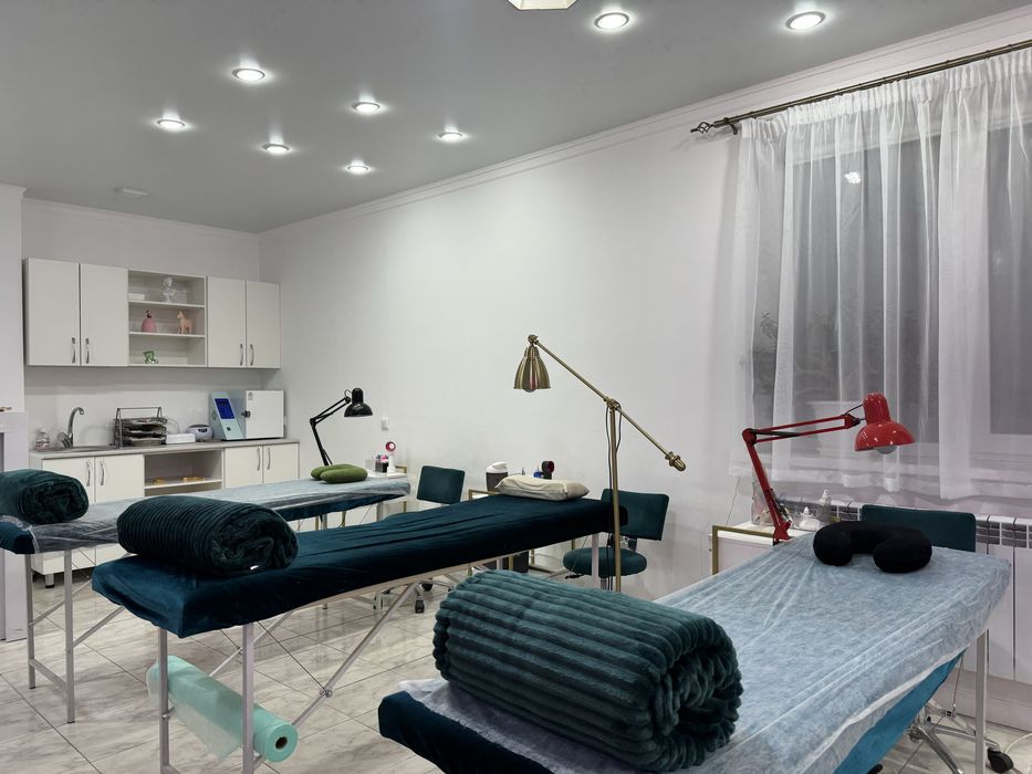 Сдается кушетка в салоне в центре города