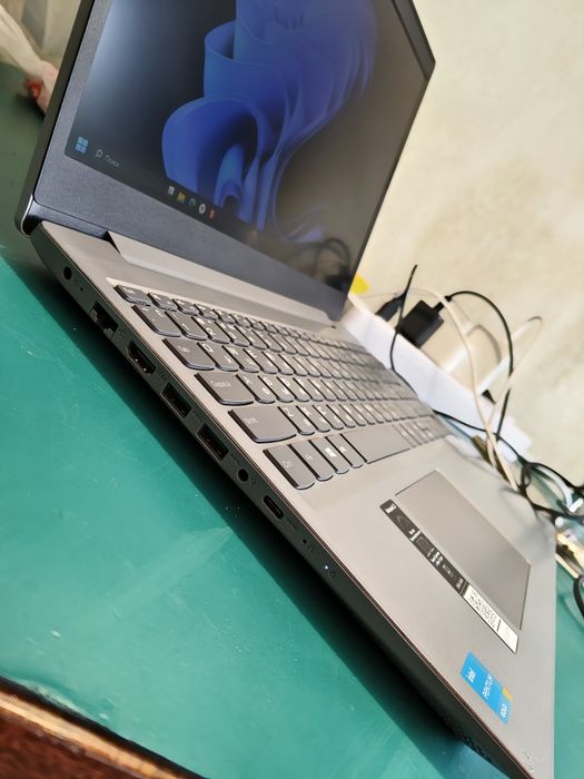 Ноутбук Lenovo IdeaPad 1