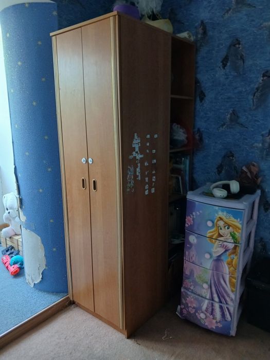 Продам шкаф с полками