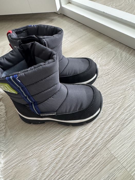 Обувь детская новая