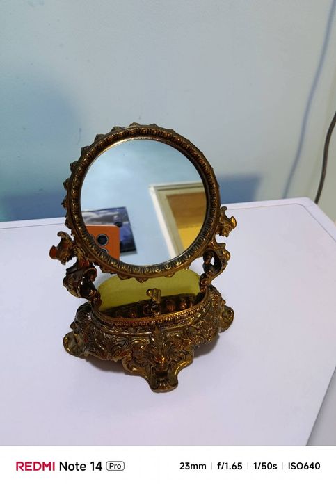 Винтидж масивно  бароково бронзово огледало