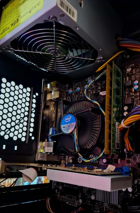 Продам компьютер в полном помплекте