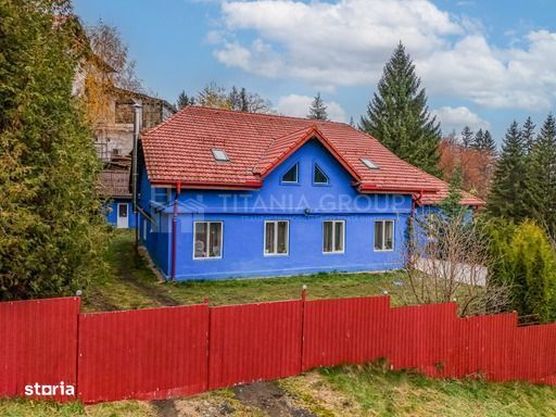 Vila in Poiana Brasov cu teren generos 1600mp, 2 corpuri de casa