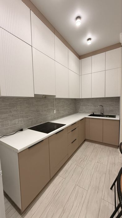 Туран 59/2, ЖК Athletic посуточна