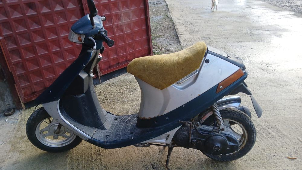 Продават се Скутери сузуки
